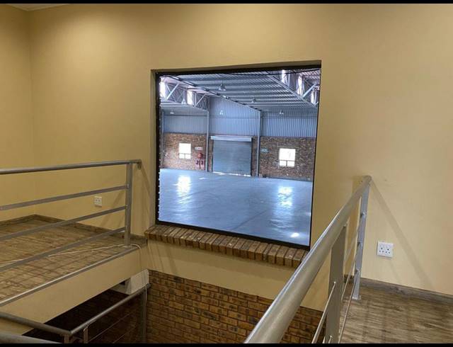 2,900M² WAREHOUSE FOR SALE IN ARMADALE